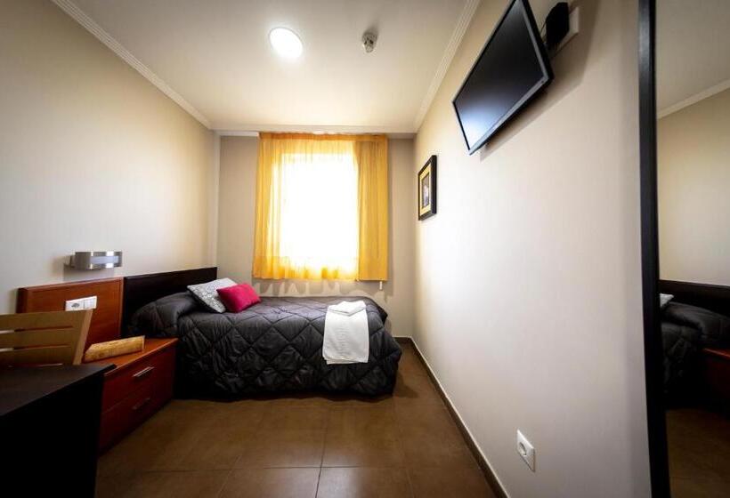 فندق Hostal Campestre