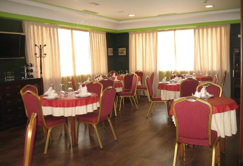 فندق Hostal Campestre