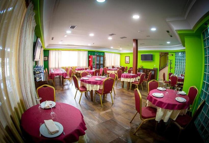 فندق Hostal Campestre