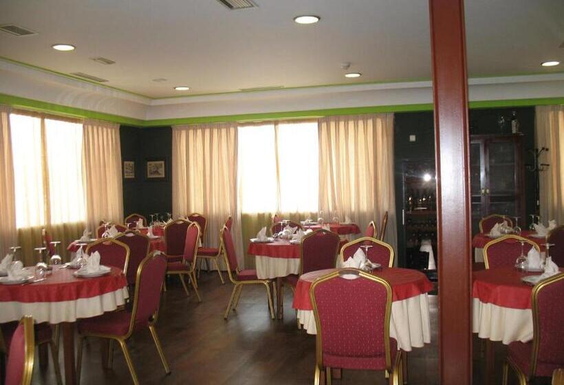 فندق Hostal Campestre