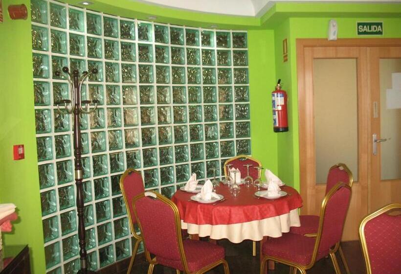 فندق Hostal Campestre