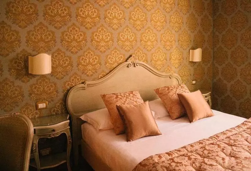 Отель Murano Palace