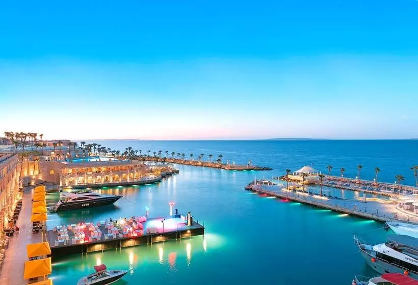 هتل Pickalbatros Citadel Resort Sahl Hasheesh