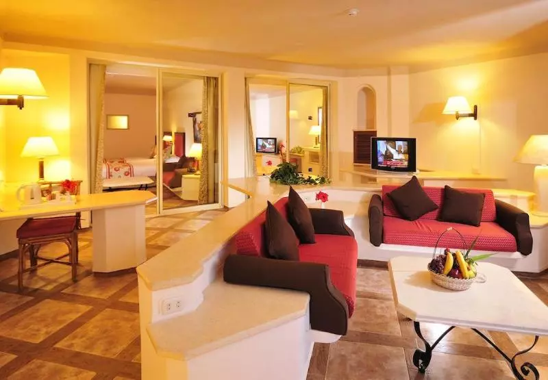 هتل Pickalbatros Citadel Resort Sahl Hasheesh