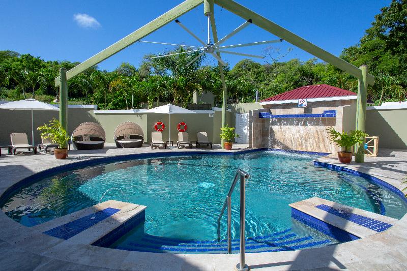 هتل Pineapple Beach Club All Inclusive Adults Only