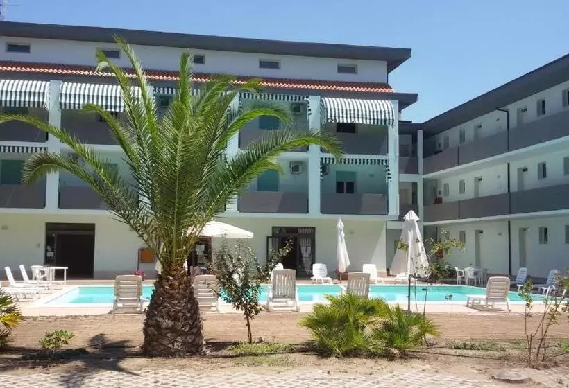 Отель Residence Verde Pineta