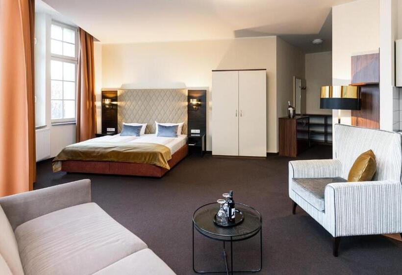 هتل Royal International Leipzig