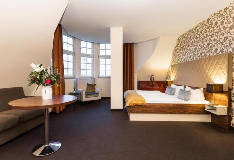 هتل Royal International Leipzig