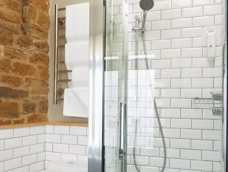 Red Lion Hotel By Greene King Inns