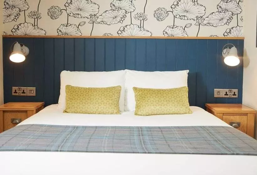 Red Lion Hotel By Greene King Inns