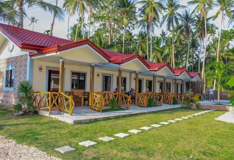 Hotelli Aloha Seaside Resort