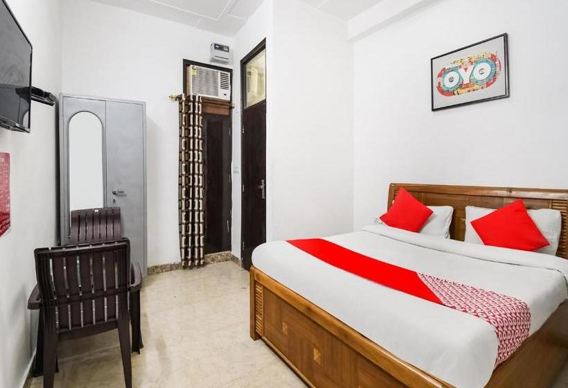 בית מלון כפרי Oyo 44130  Devi Palace Inn