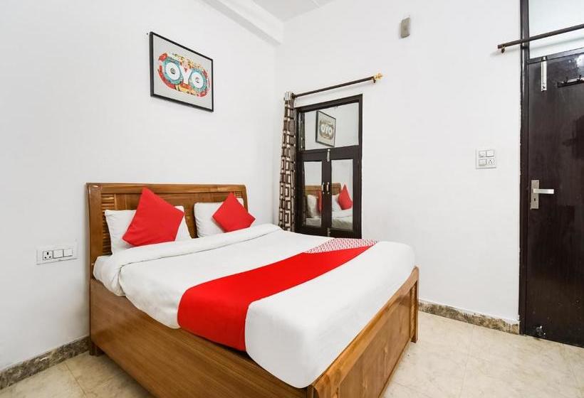 בית מלון כפרי Oyo 44130  Devi Palace Inn