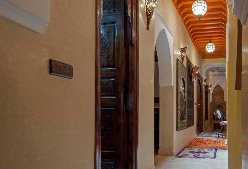 ホテル Riad Merzouga