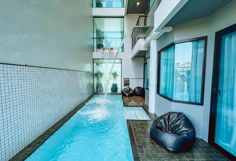 Ratri Hotel Phuket Old Town