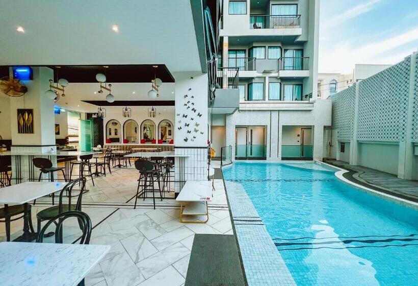 Ratri Hotel Phuket Old Town