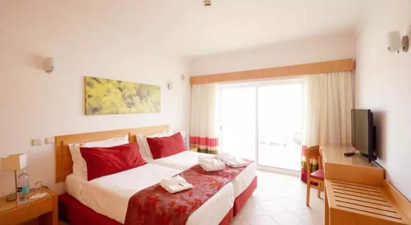 Szálloda Grand Muthu Forte Do Vale