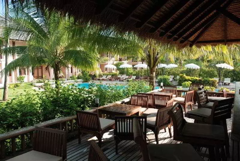 호텔 Andamania Beach Resort, Khaolak   Sha Plus