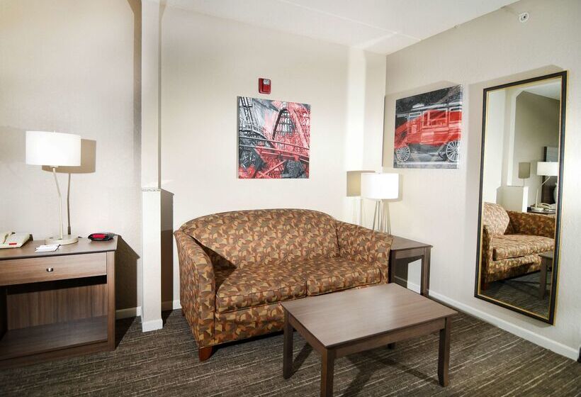 Best Western Plus Sandusky Hotel & Suites