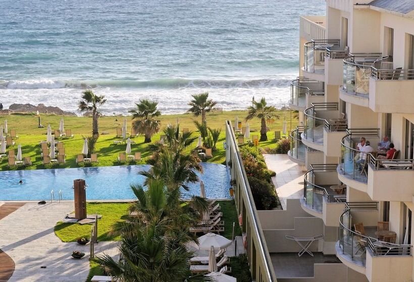 هتل Capital Coast Resort And Spa