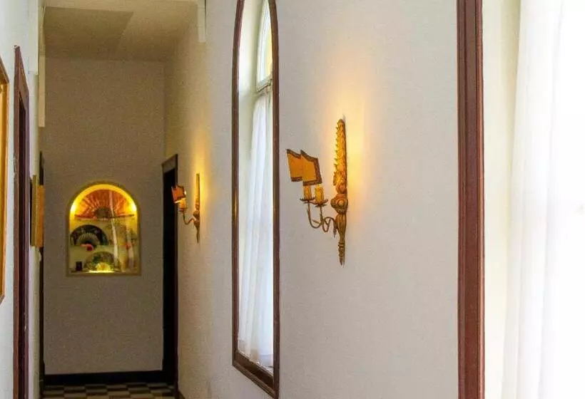 هتل Casa De S. Tiago