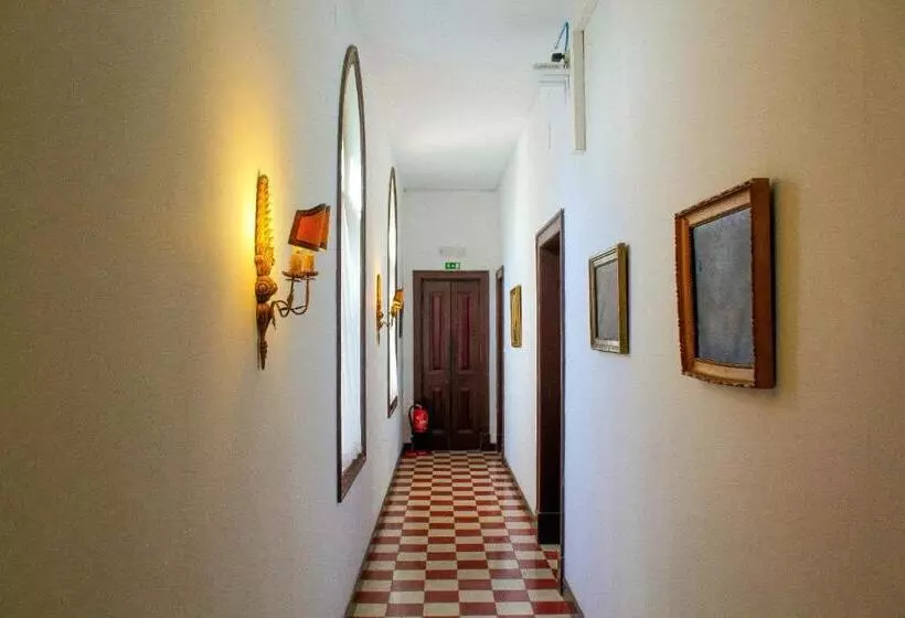 هتل Casa De S. Tiago