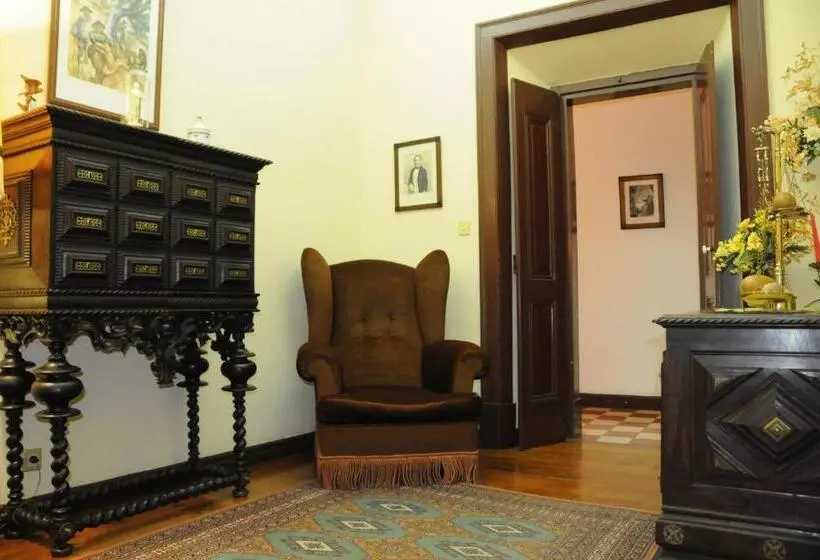 هتل Casa De S. Tiago