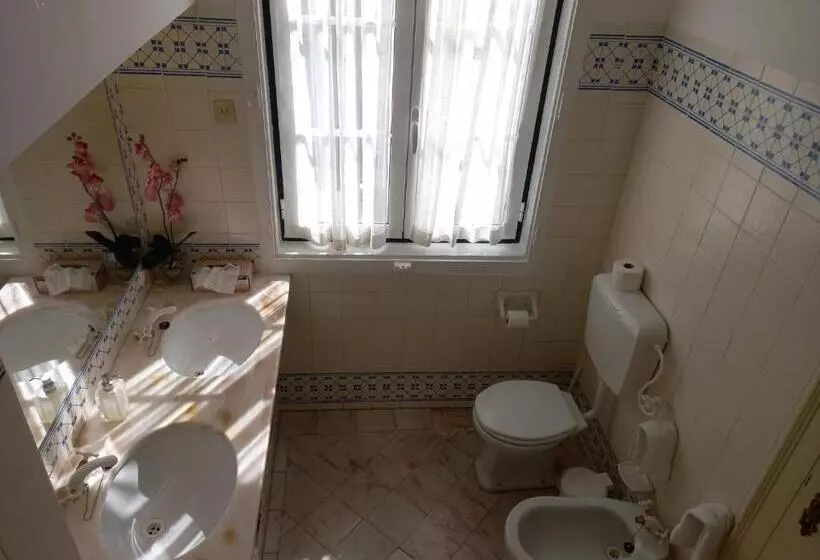 هتل Casa De S. Tiago