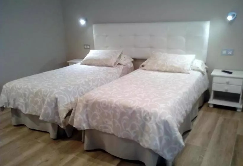 Отель Pensión Gure Ametsa