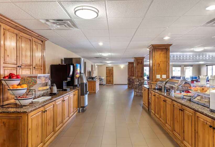 فندق Comfort Inn At Convention Center