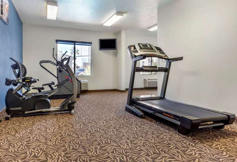 فندق Comfort Inn At Convention Center