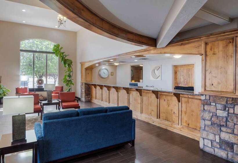 فندق Comfort Inn At Convention Center