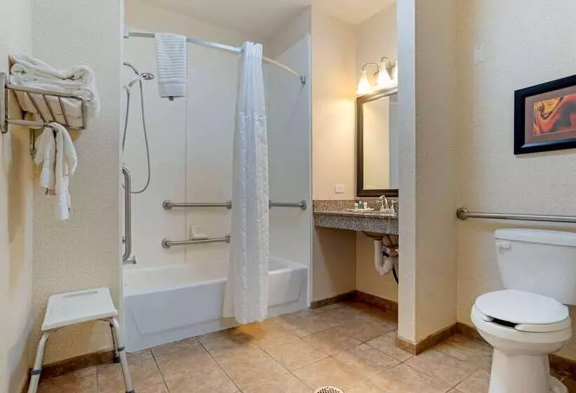 هتل Comfort Suites