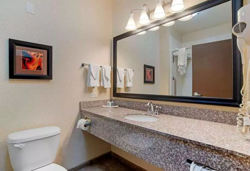 هتل Comfort Suites