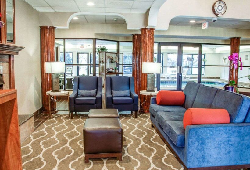 בית מלון כפרי Comfort Suites Lombard Addison