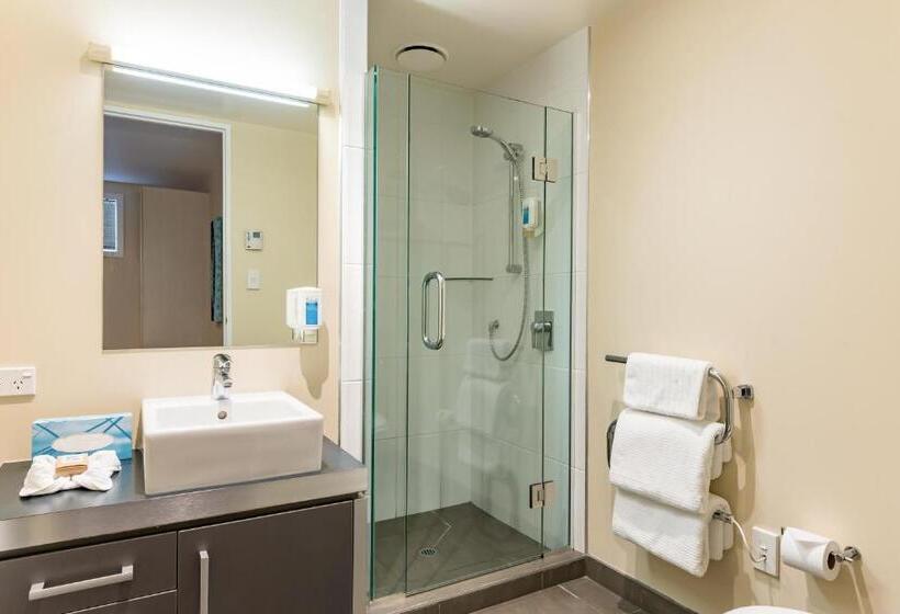 בית מלון כפרי Edgewater Palms Apartments