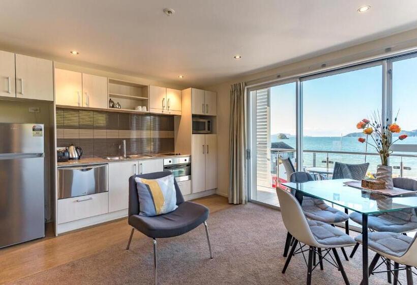 בית מלון כפרי Edgewater Palms Apartments