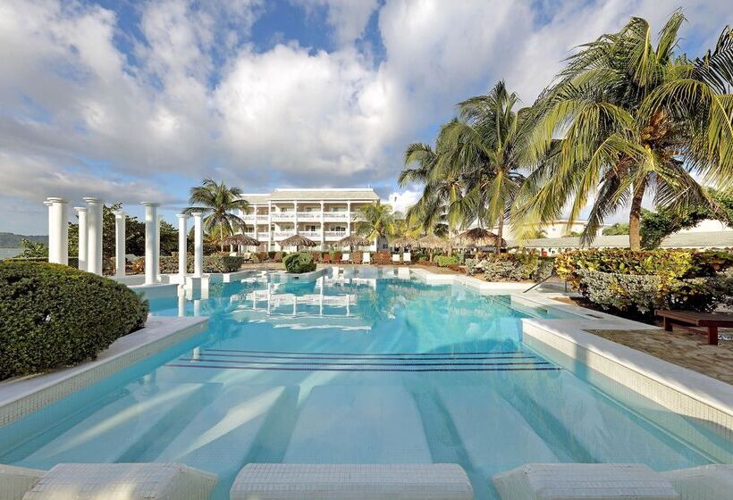 Grand Palladium Lady Hamilton Resort & Spa - All Inclusive