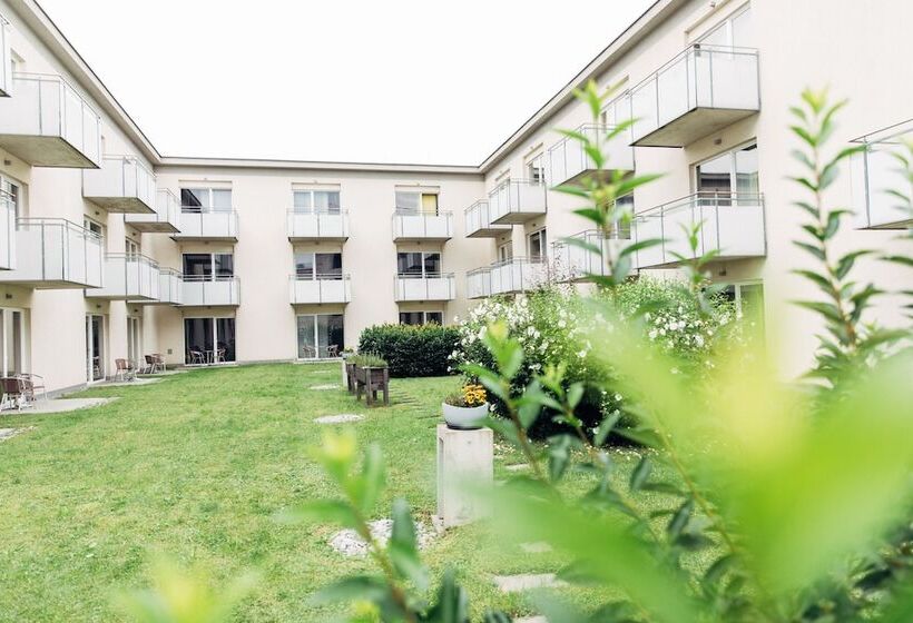 Harry S Home Linz Urfahr Hotel & Apartments