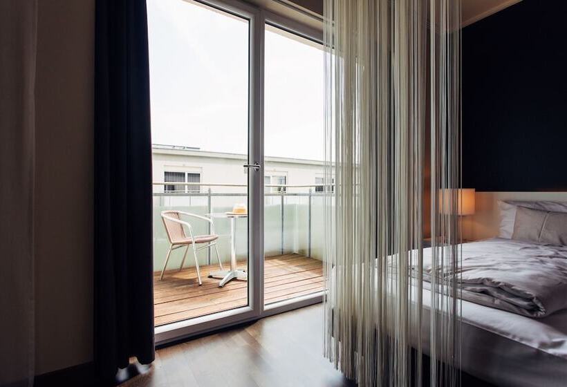 Harry S Home Linz Urfahr Hotel & Apartments