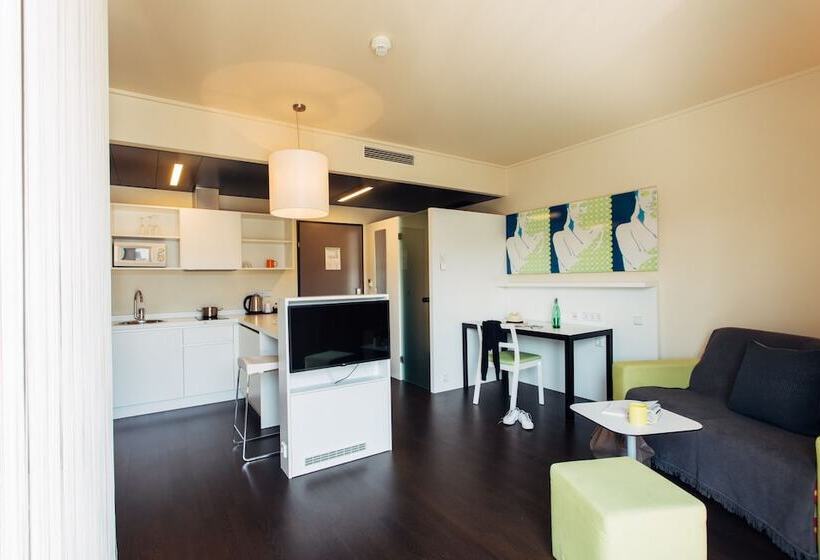 Harry S Home Linz Urfahr Hotel & Apartments