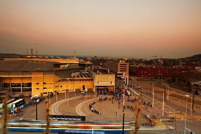 هتل Holiday Inn Zürich Messe, An Ihg