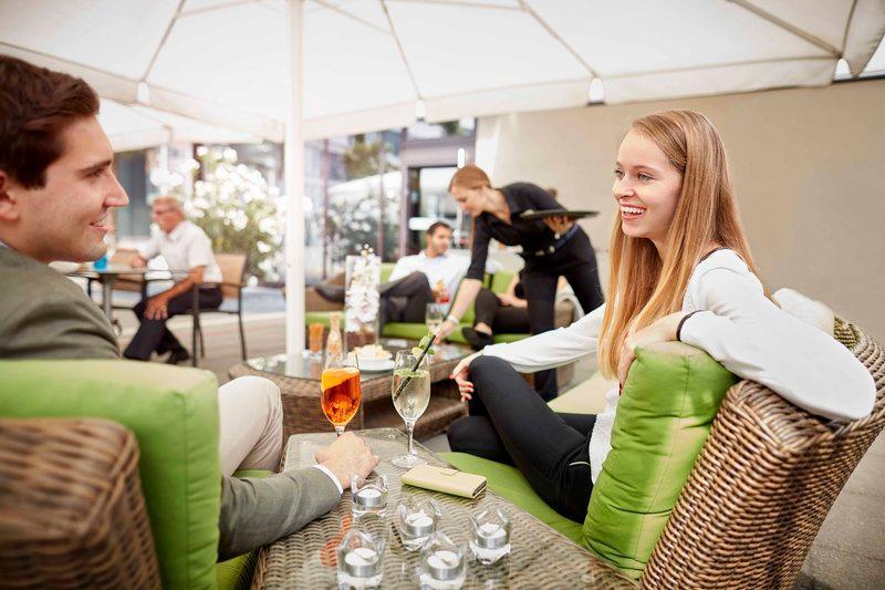 هتل Holiday Inn Zürich Messe, An Ihg