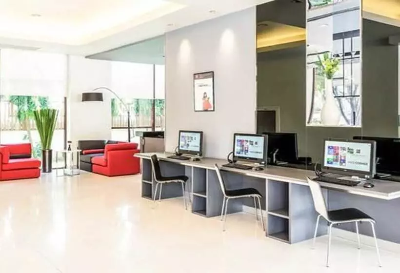 ホテル Ibis Bangkok Sukhumvit 4