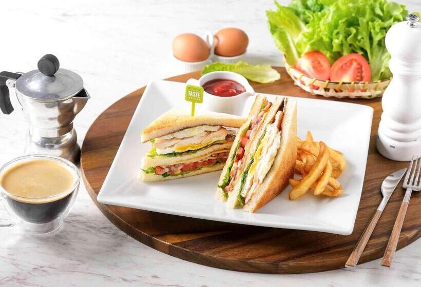 호텔 Ibis Bangkok Sukhumvit 4