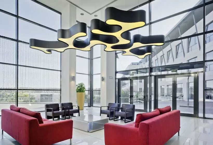 בית מלון כפרי La Finca Resort