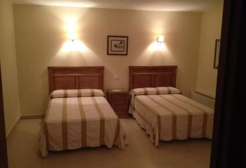 בית מלון כפרי Las Fuentes