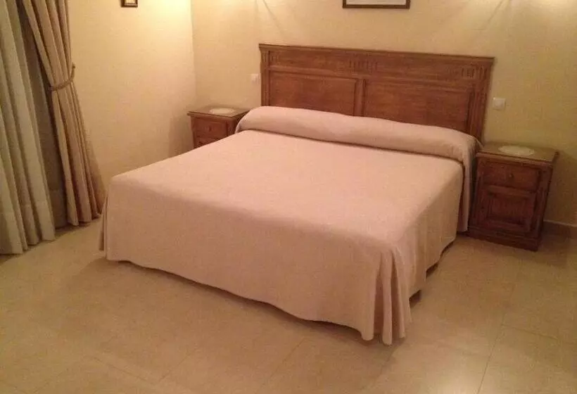 בית מלון כפרי Las Fuentes