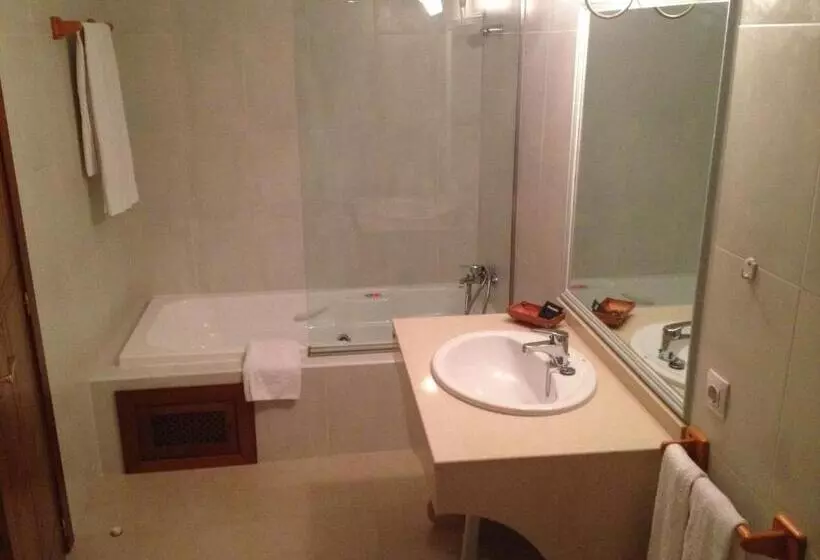 בית מלון כפרי Las Fuentes