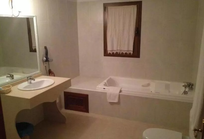 בית מלון כפרי Las Fuentes